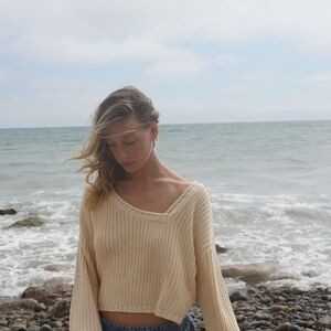 LNA Women's V-Neck Sweater in Cream